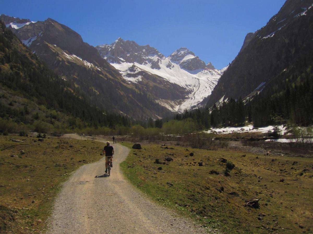333 Mit Schwimmbad Kleinwalsertal