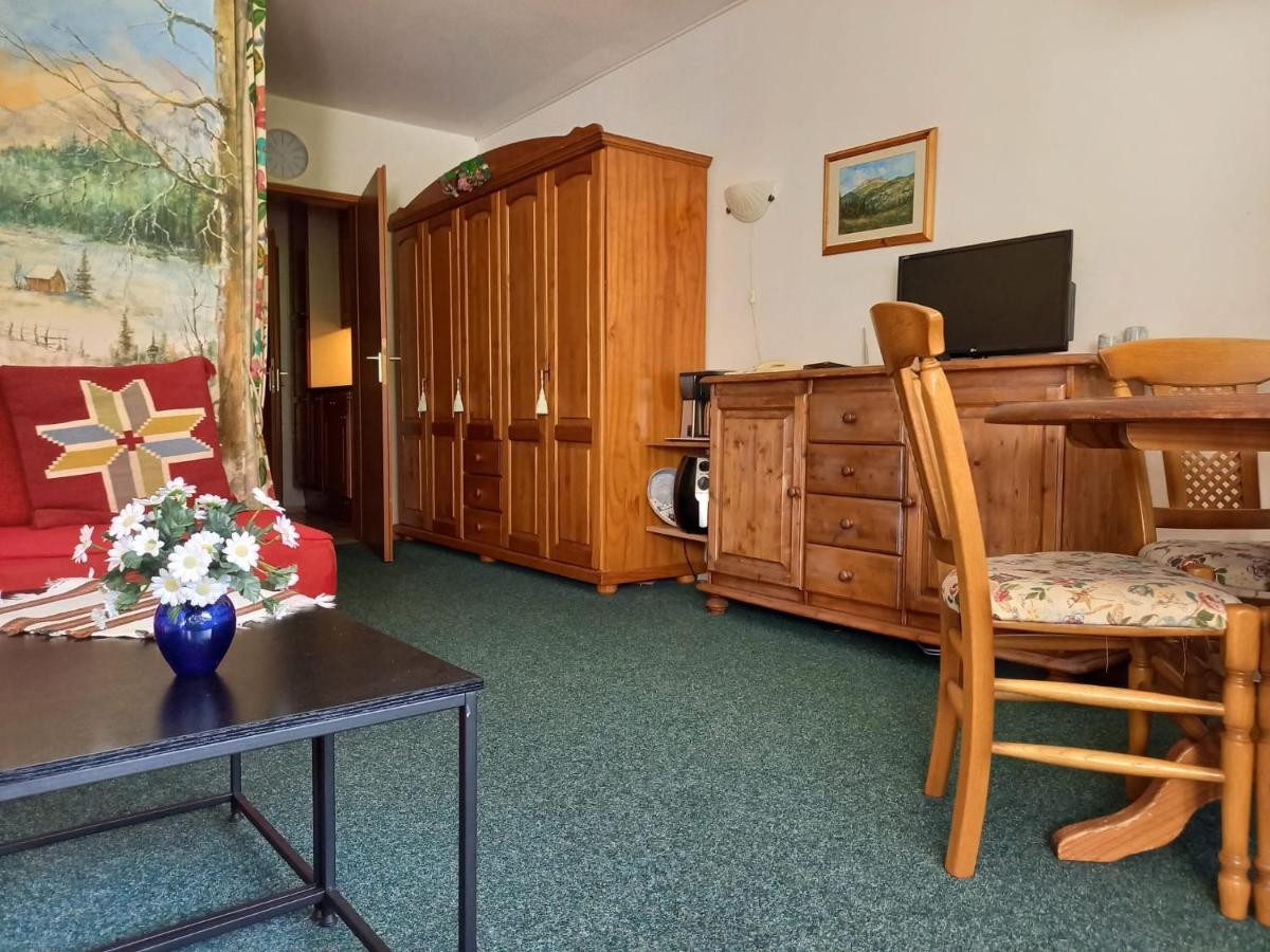 Apartment 333 Mit Schwimmbad Kleinwalsertal Mittelberg