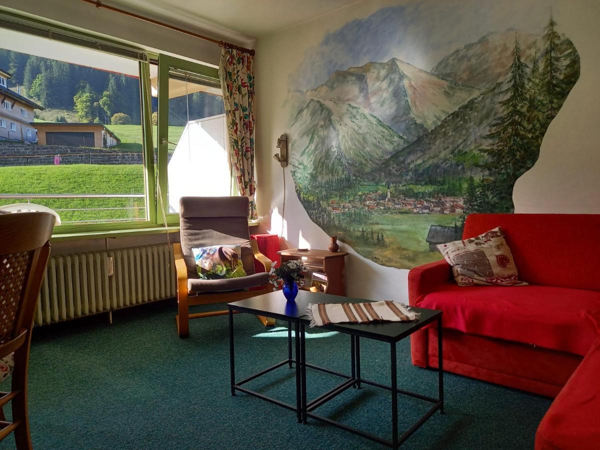333 Mit Schwimmbad Kleinwalsertal Apartment Mittelberg