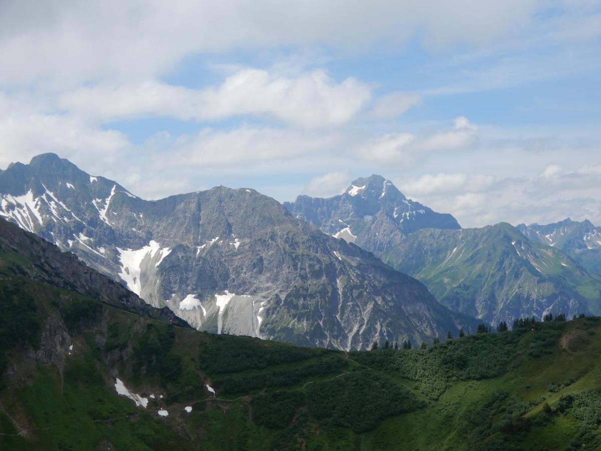 333 Mit Schwimmbad Kleinwalsertal Appartement *