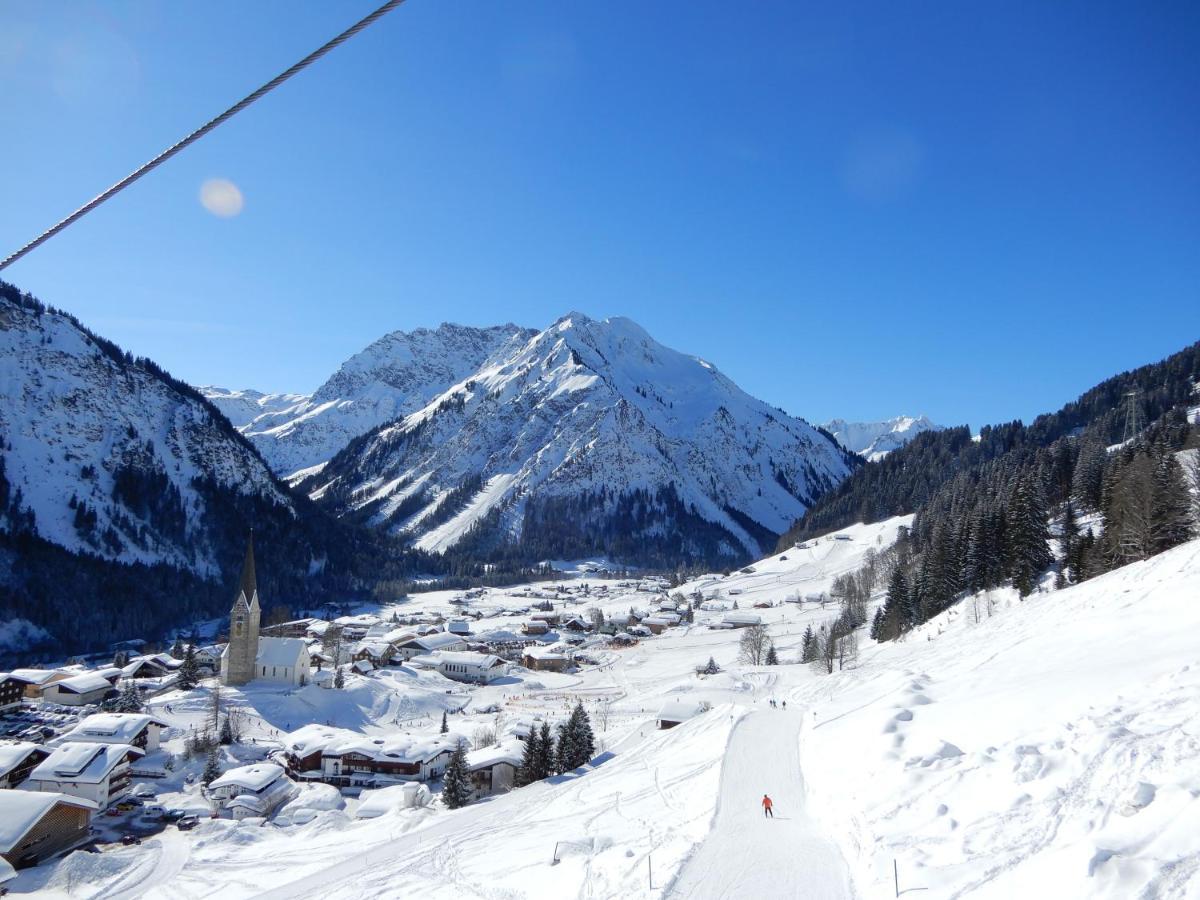 Apartment 333 Mit Schwimmbad Kleinwalsertal