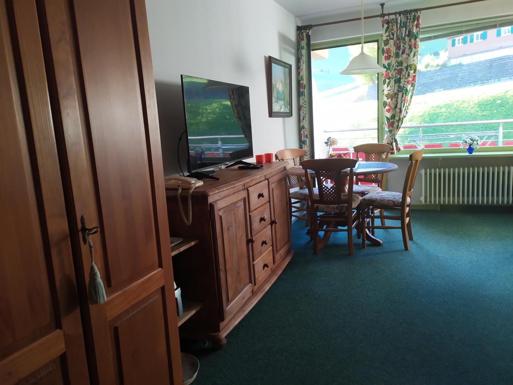 Appartement 333 Mit Schwimmbad Kleinwalsertal